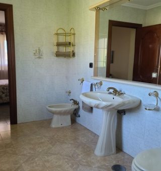 simancas-finca-sotomar-casa-rural-bathroom3